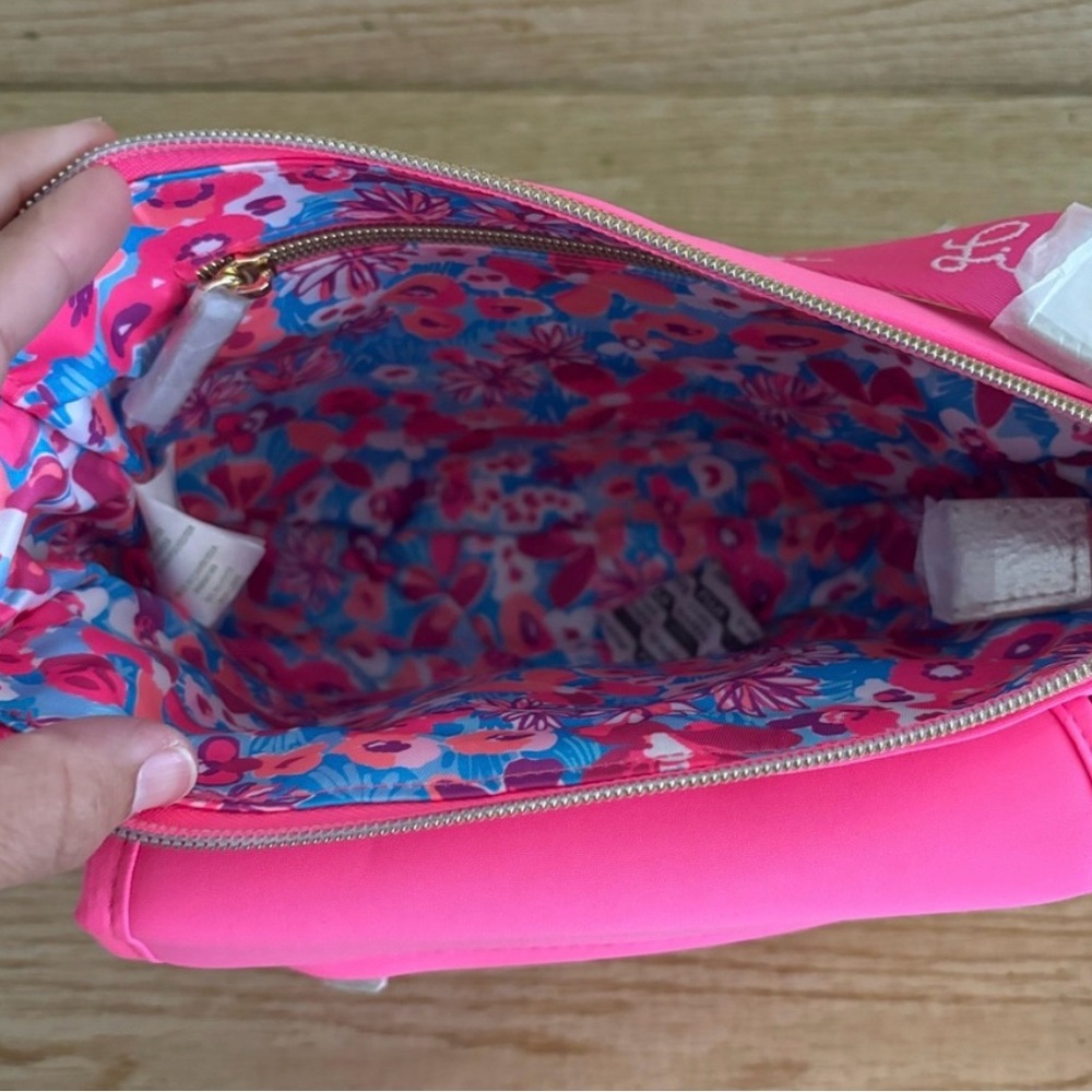 NWT Lilly Pulitzer Aura Pink Neoprene Crossbody Bag - Picture 10 of 14